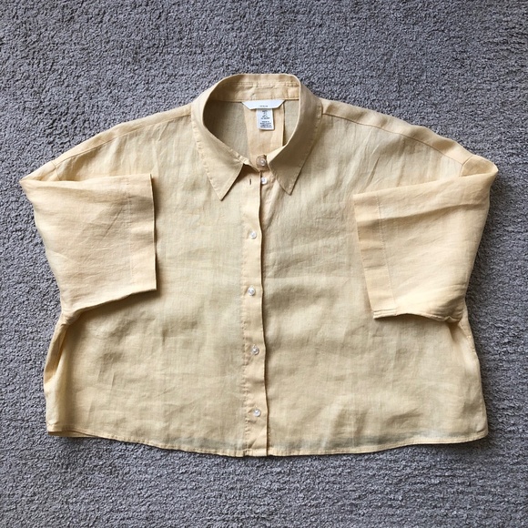 H&M Tops - H&M Pale Yellow Cropped Button-Up Linen Top